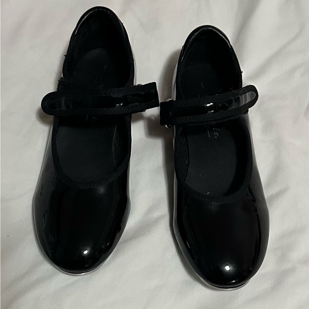 FREESTYLE ( by‎ DANSKIN ) girls tap shoes Size 1